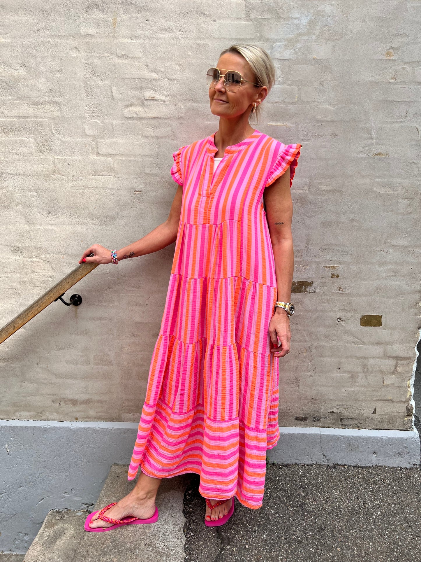 Sara – Stripete Kjole